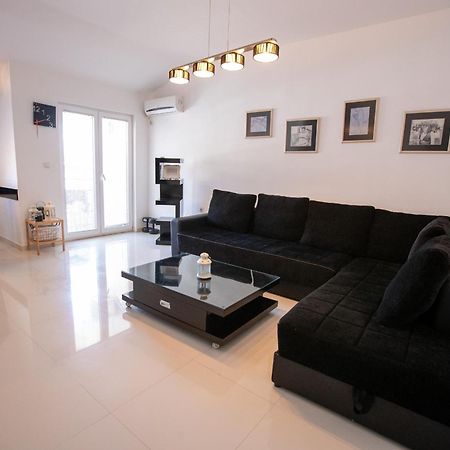 Lake View Double Balcony City Center Apartment In Ohrida Exterior foto
